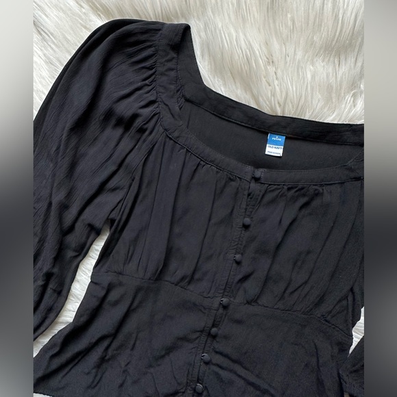 Old Navy square neck buttoned blouse - Picture 5 of 6
